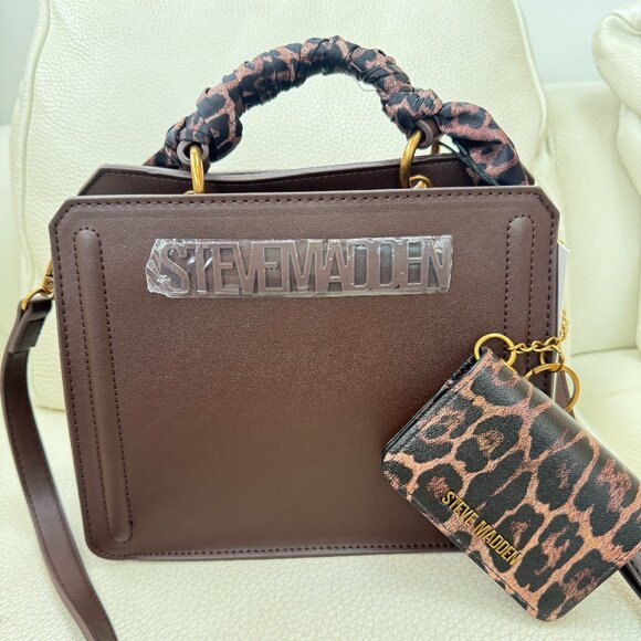 NWT STEVE MADDEN BEVELYN SCARF SATCHEL CROSSBODY BAG CREDIT CARD CASE CHOCOLATE - Picture 1 of 8